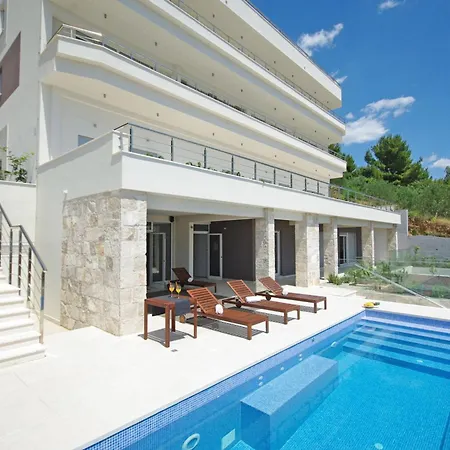 Apartment Jolara With Heated Pool