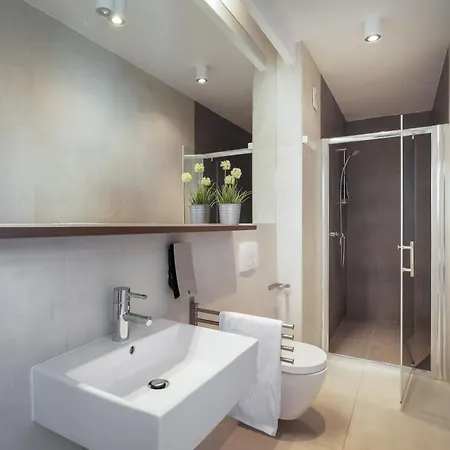 Jolara With Heated Pool Апартаменты Мимице