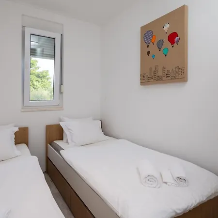 Apartment Jolara With Heated Pool *